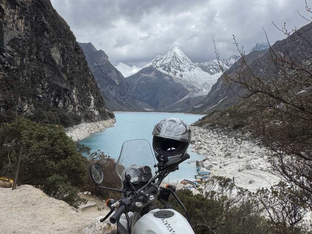 Royal Enfield Himalayan 411 (2018)