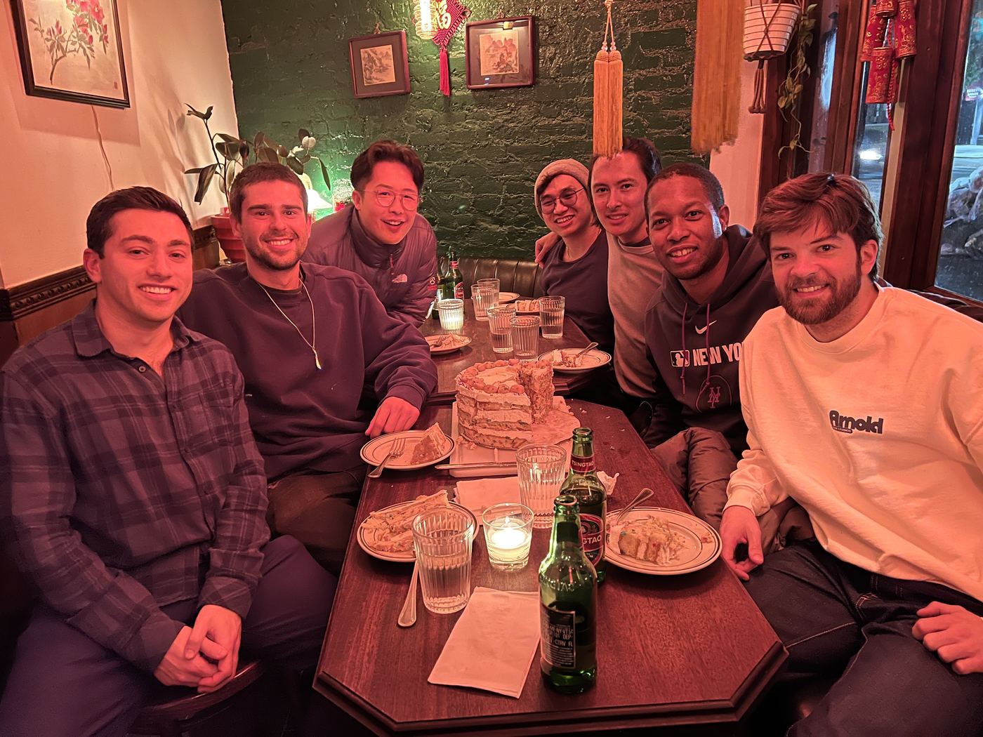 Última cena con amigos antes de partir